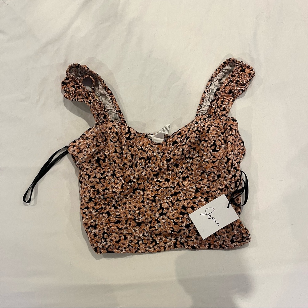 Floral Top- NWT